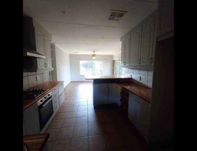3 BEDROOM HOUSE FOR SALE IN BIRDSWOOD